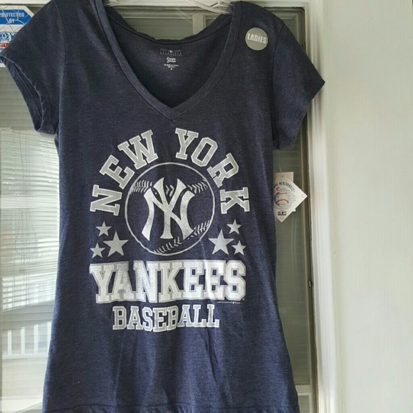 Genuine Merchandise Tops - NY Yankees T-shirt, NWT